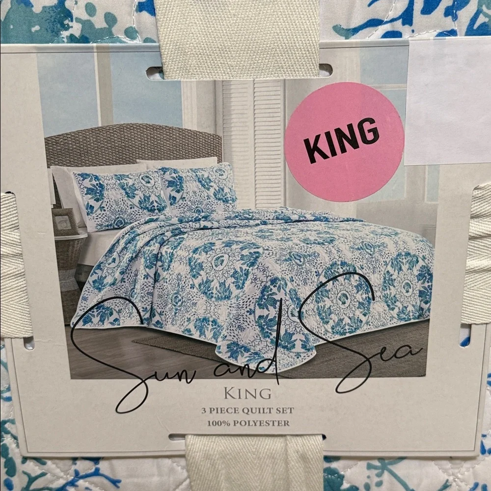 Blue and White Sun & Sea King 3 piece Quilt Set. Turtles and sea motif.